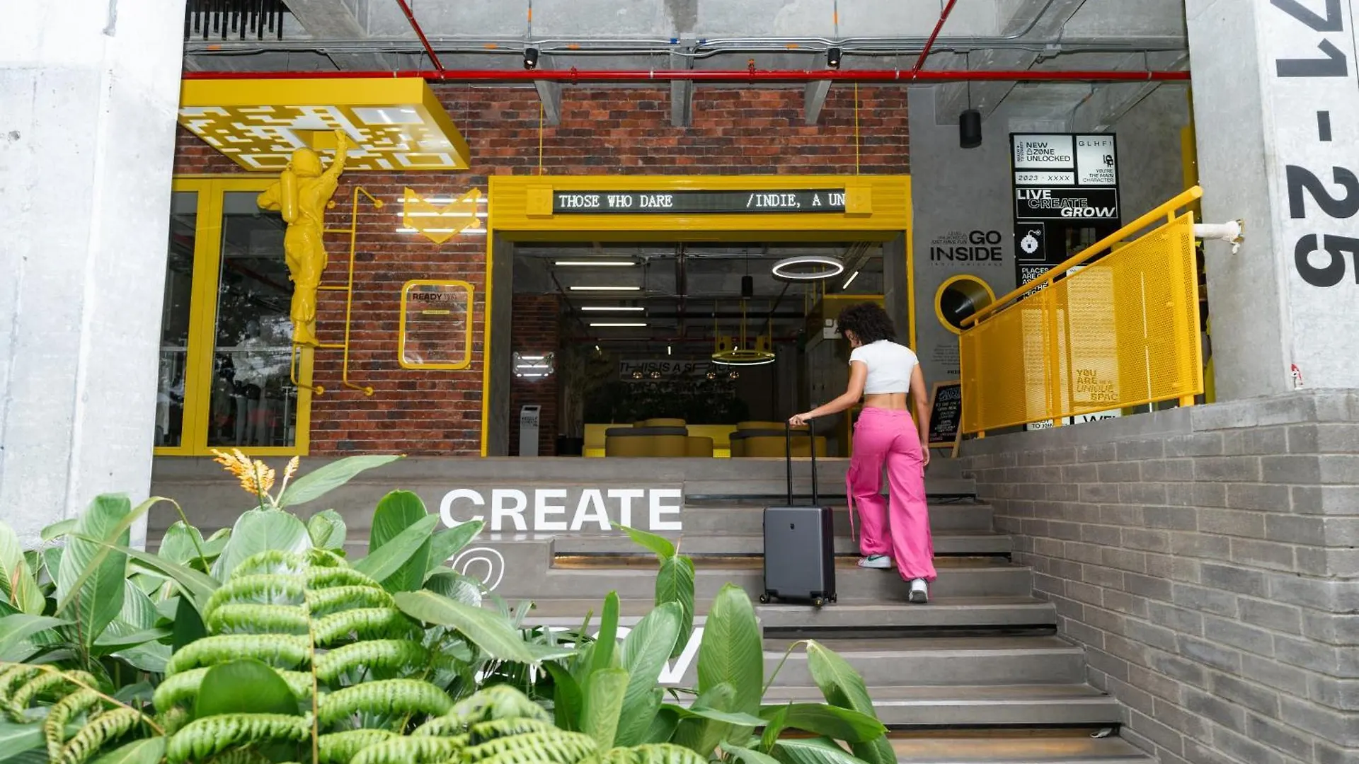 Indie Universe Creative Hotel Medellin