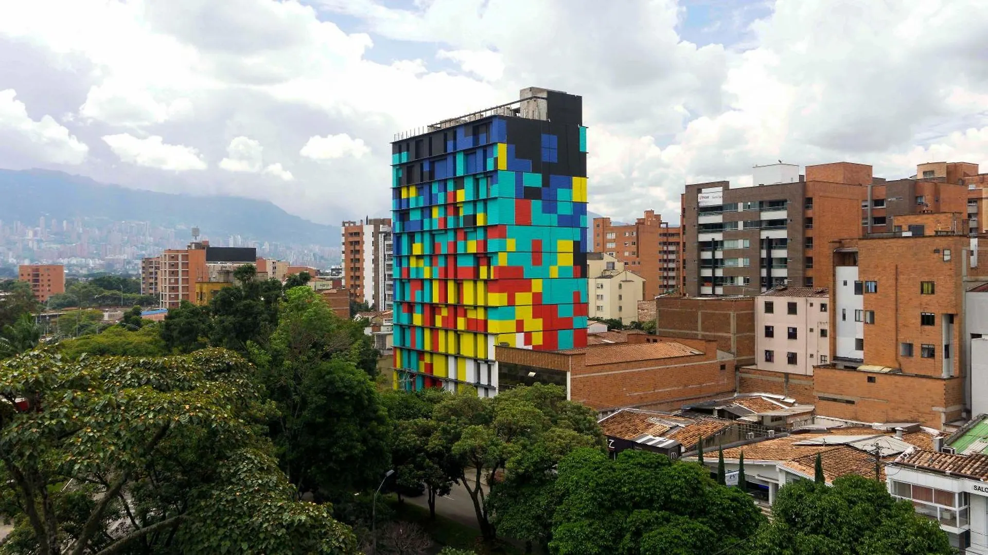 Indie Universe Creative Hotel Medellin 4*,