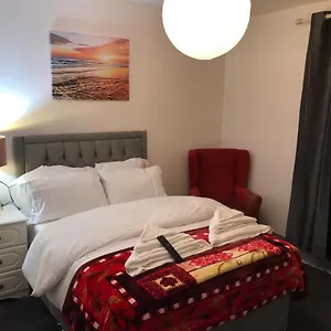 https://the-skipton-villa-the-red.yorkshirehotels.net