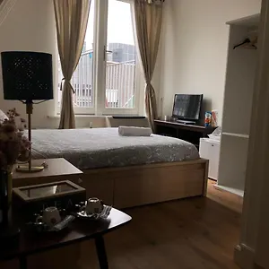 https://adam-rooftop-lux.amsterdamhotelsnl.com
