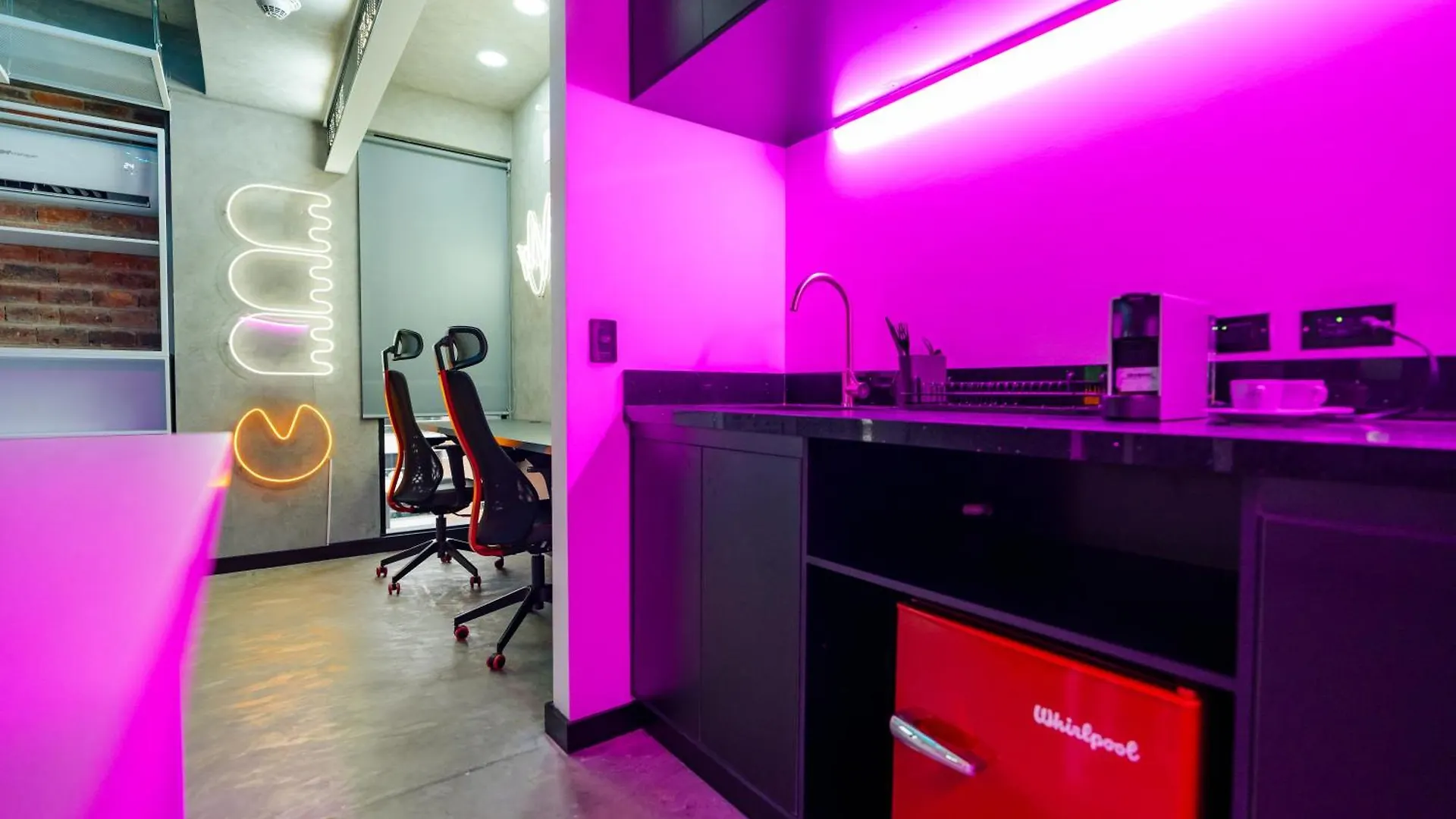 Indie Universe Creative Hotel Medellin